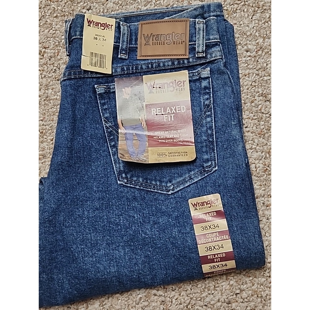 Wrangler Rugged Wear‎ Relaxed Fit Jeans Mens 38x34 Blue Straight Leg 35001AI NWT